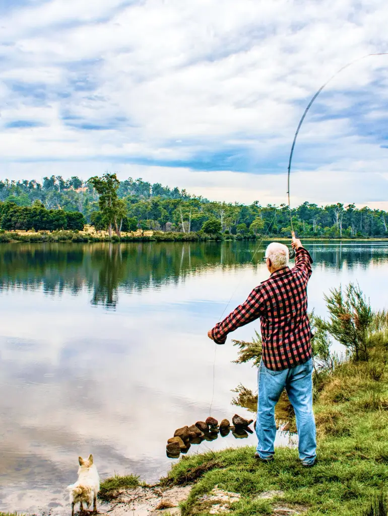 Fishing Lake Pond Guide Tech 07s