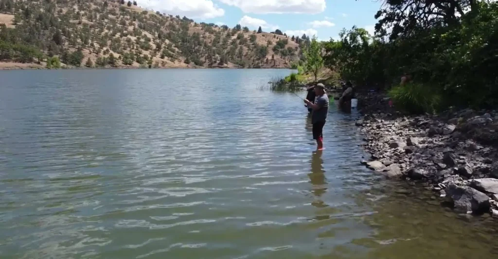Iron gate reservoir lake fishing report guide california 01